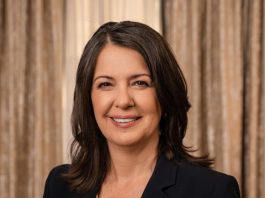 Alberta premier says she’s under ethics investigation related to COVID-19 prosecution