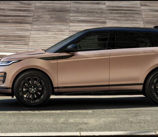 2024 Land Rover Evoque P250 Dynamic HSE: